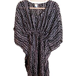 Rays and Waves Chiffon Cover Up, Black and White, One Size Fits Most, New
